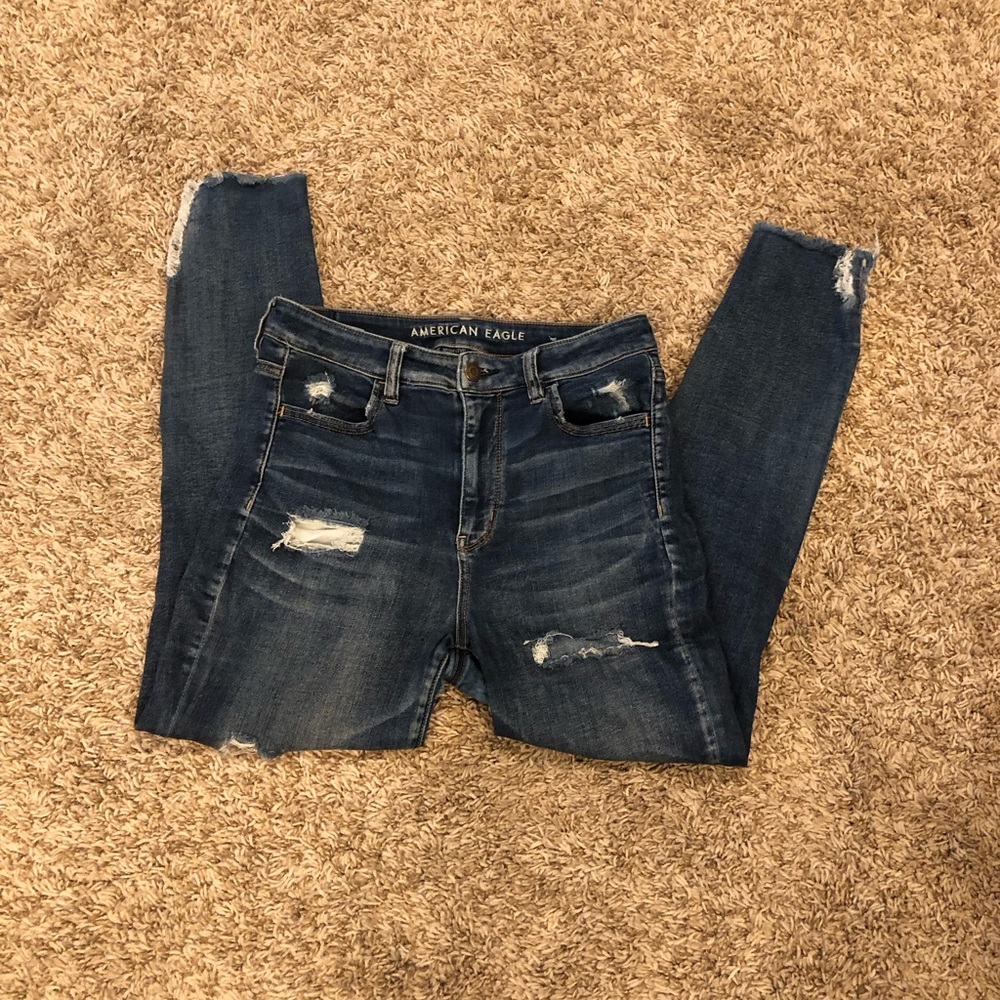 American Eagle Outfitters distressed jeans